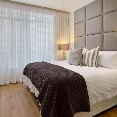Sandton Apartment 15 West Road South Johannesburg Esterno foto