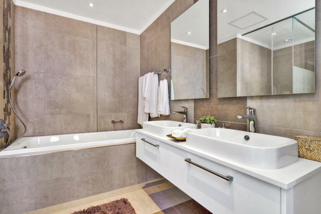 Sandton Apartment 15 West Road South Johannesburg Esterno foto